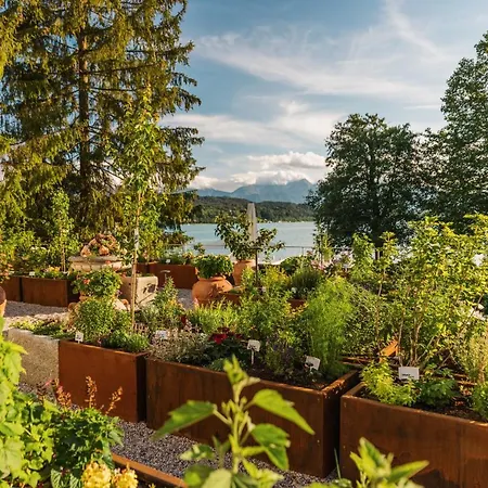 Schloss Seefels Hotel 5*