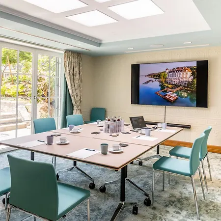 Schloss Seefels Hotel